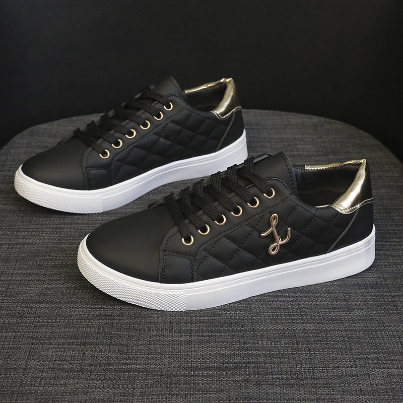 Baskets blanche ou noir, légères et tendance