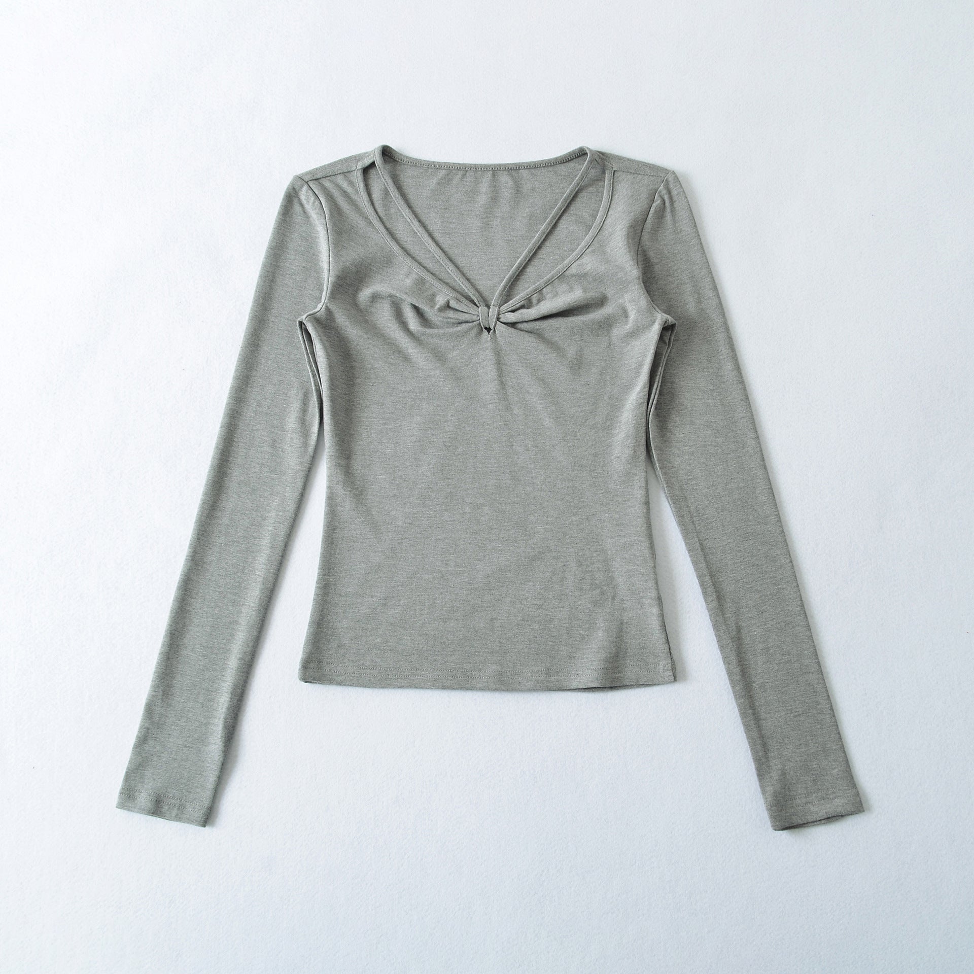 T-shirt à manches longues plissé, col en V et lacets