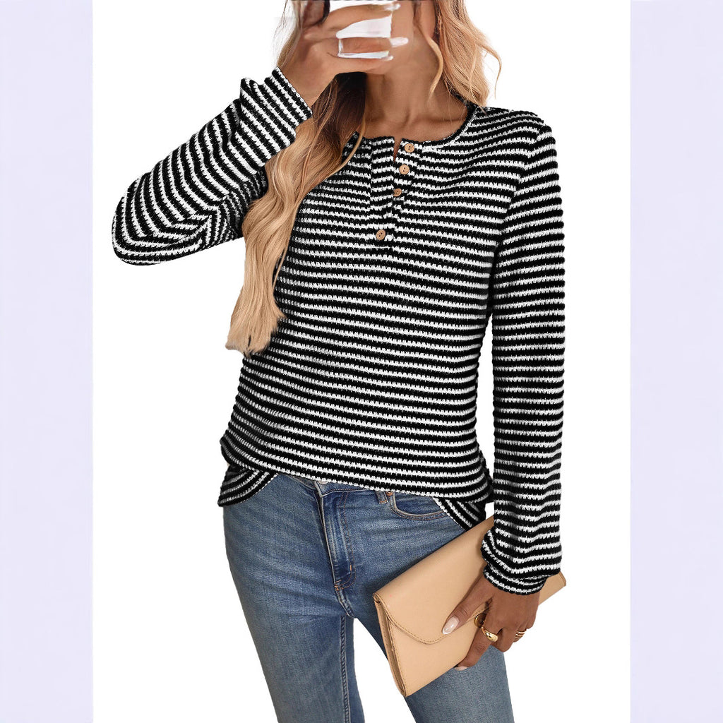 Pull à col rond boutonné et manches longues