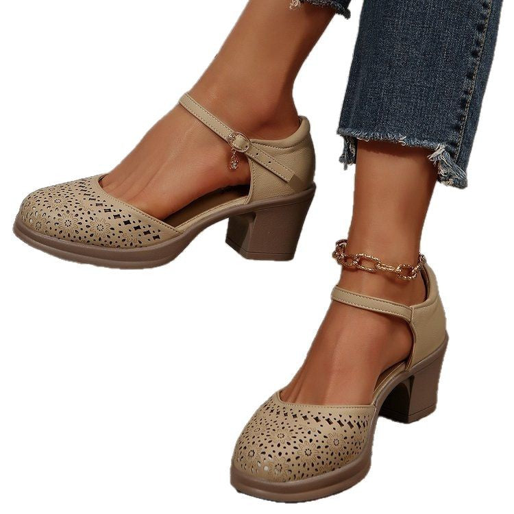 Sandales rétro à bout creux et talon mi-haut, fermeture à un seul bouton