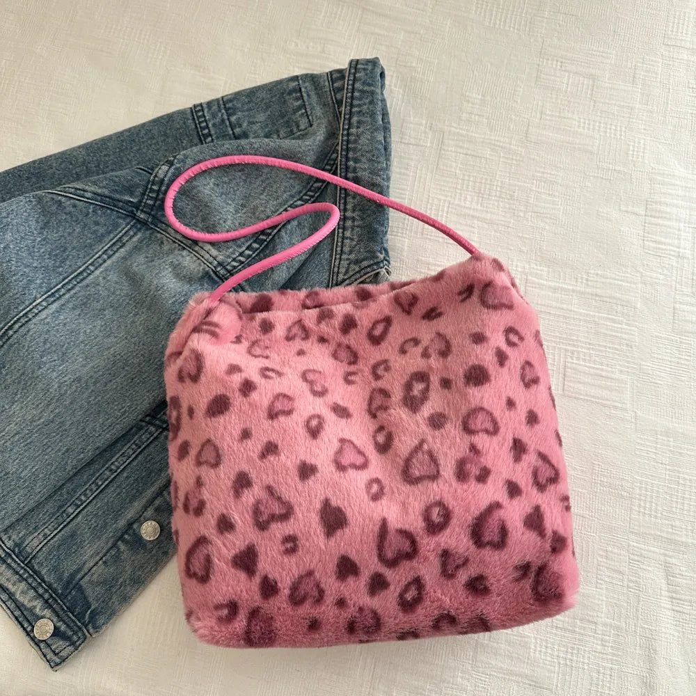 Sac bandoulière en peluche léopard