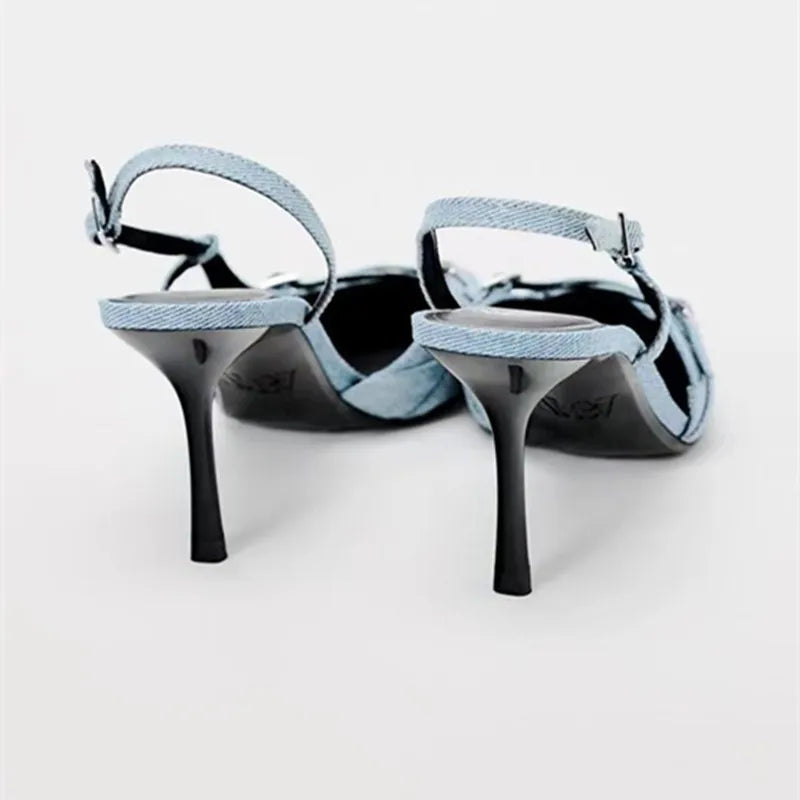 Sandales sexy à talons hauts, bout creux et brides plates en denim