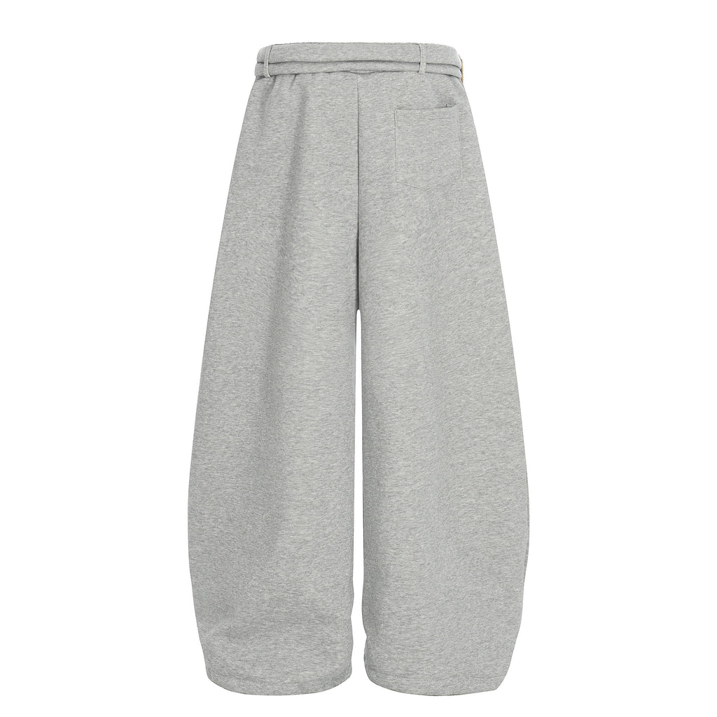 Pantalon de survêtement décontracté, doublé et avec ceinture, coupe régulière.