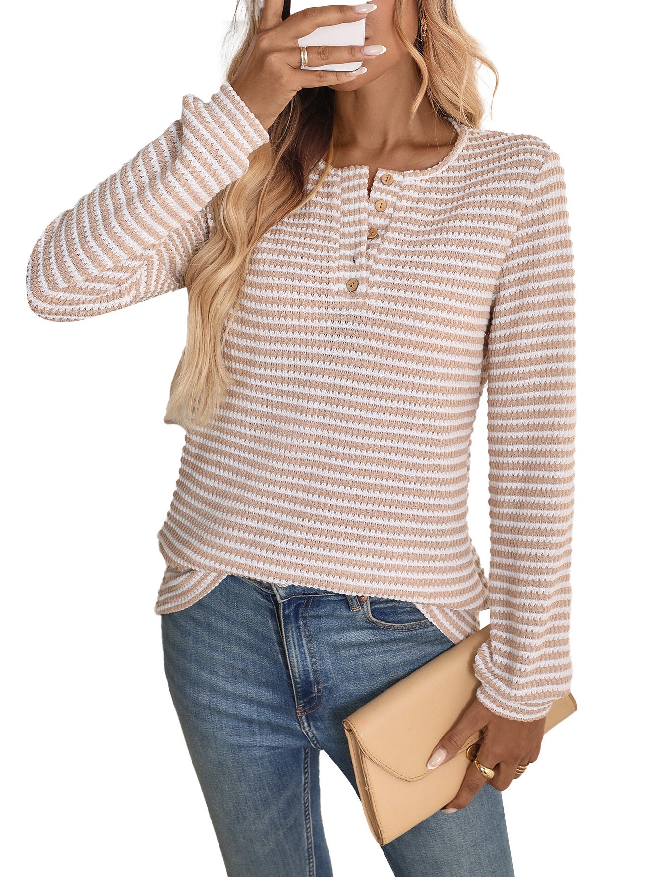 Pull à col rond boutonné et manches longues