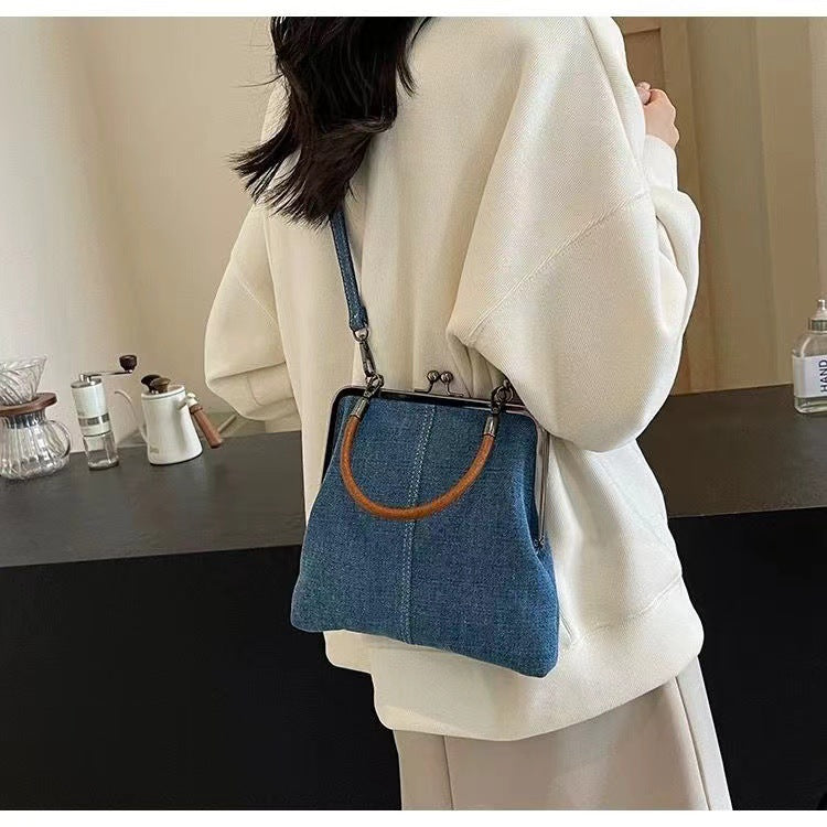 Sac à main avec bandoulière en denim fait main