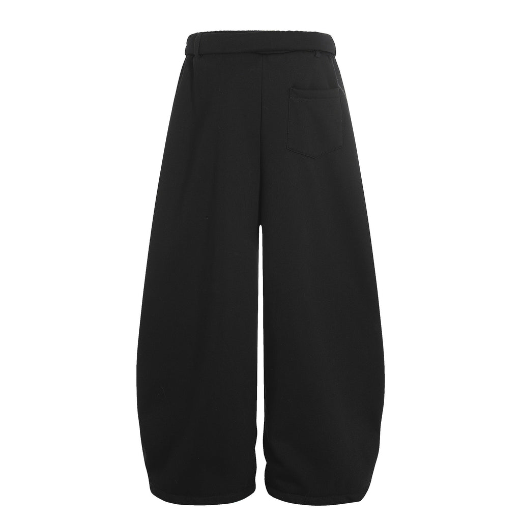 Pantalon de survêtement décontracté, doublé et avec ceinture, coupe régulière.