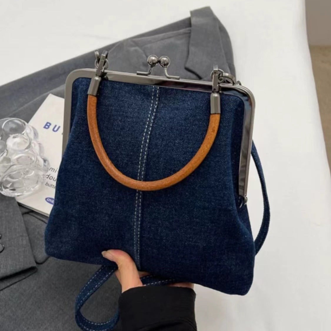 Sac à main avec bandoulière en denim fait main