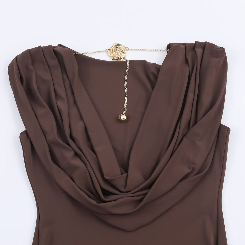 Robe longue sexy dos nu à chaînes