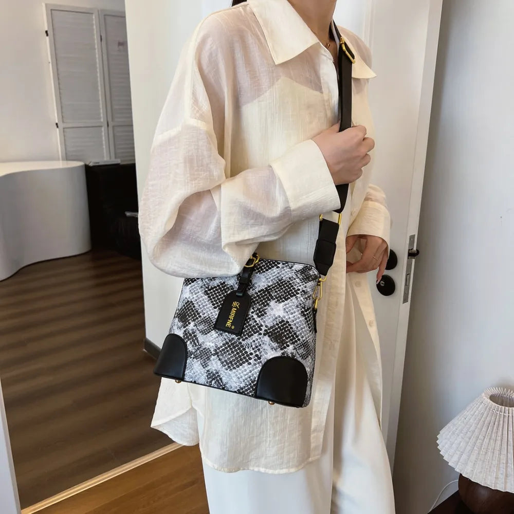 Sac bandoulière imprimé serpent